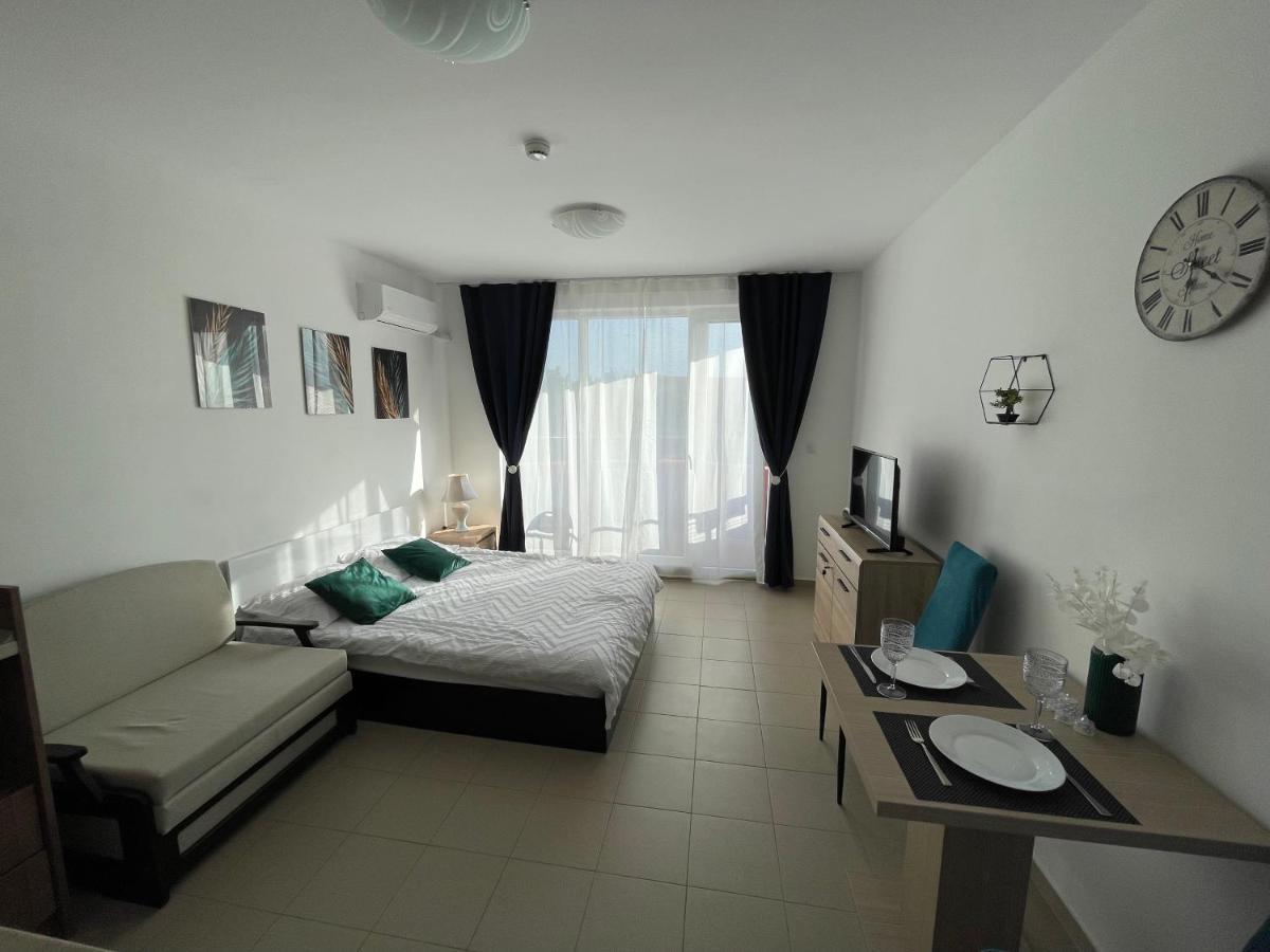 Admiral Plaza Aparthotel Sunny Beach Buitenkant foto